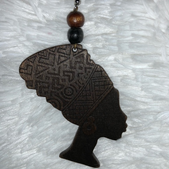 Nubian EARRINGS - Picture 3 of 7